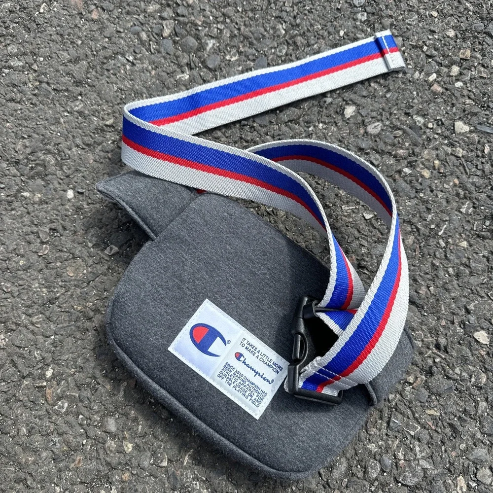Champion Fanny‎ Pack Crossbody Grey, adjustable strap comfortable wear